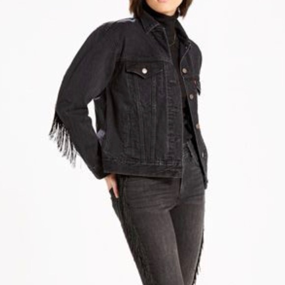 womens black levis jacket